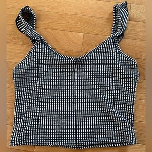 Black and white crop top